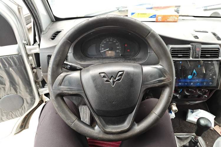 Used Wuling Rongguang 2021 1.5L Extended Basic Enclosed-Window Vehicle 2 Seats L3C Steering Wheel