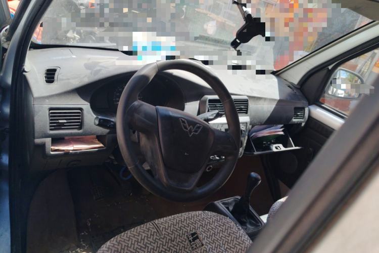 Used Wuling Rongguang 2021 1.5L Extended Basic Enclosed-Window Vehicle 2 Seats L3C Steering Wheel