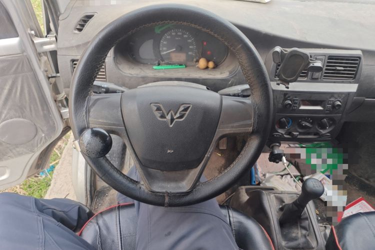 Used Wuling Rongguang 2021 1.5L Extended Basic Enclosed-Window Vehicle 2 Seats L3C Steering Wheel
