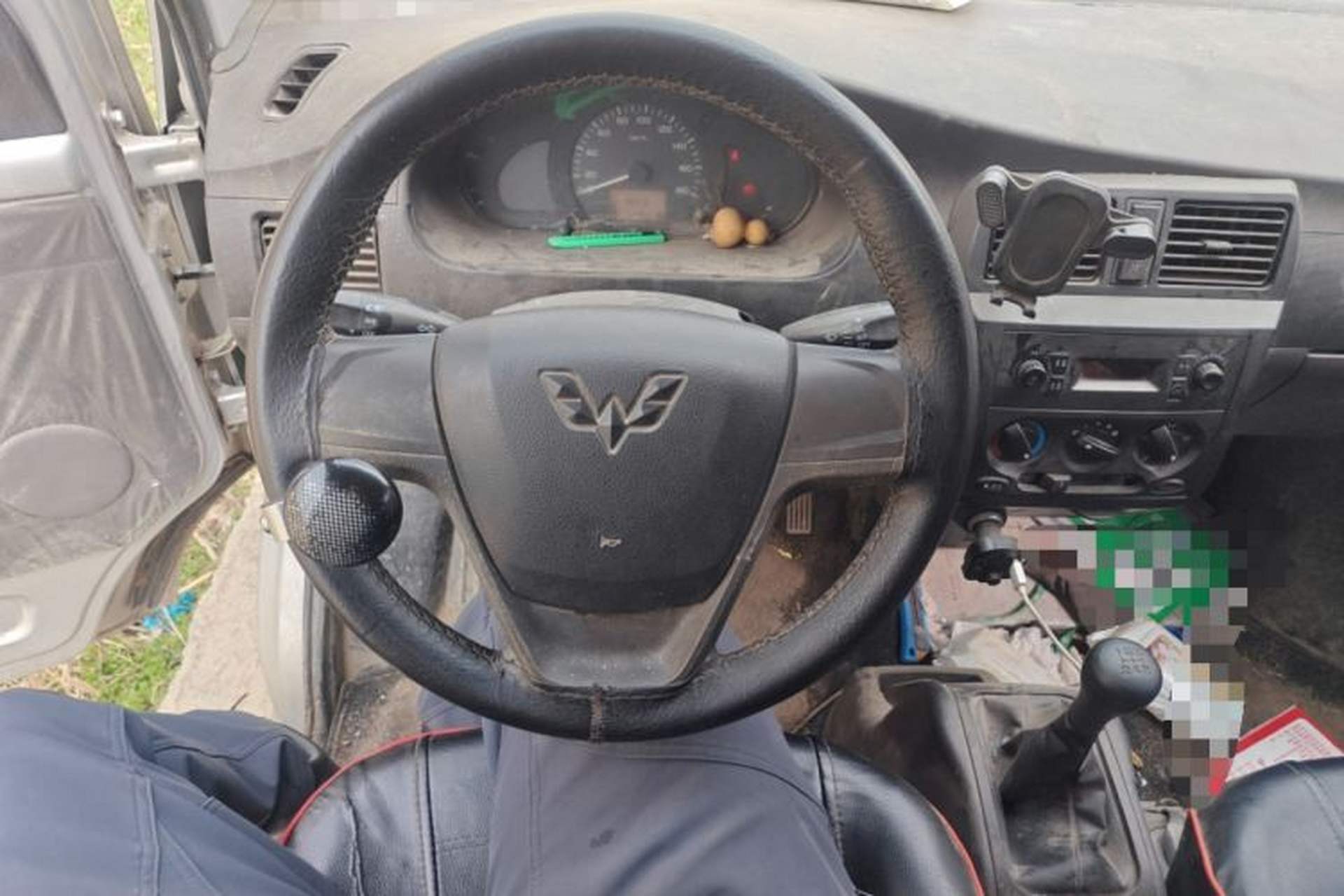 Used Wuling Rongguang 2021 1.5L Extended Basic Enclosed-Window Vehicle 2 Seats L3C Steering Wheel