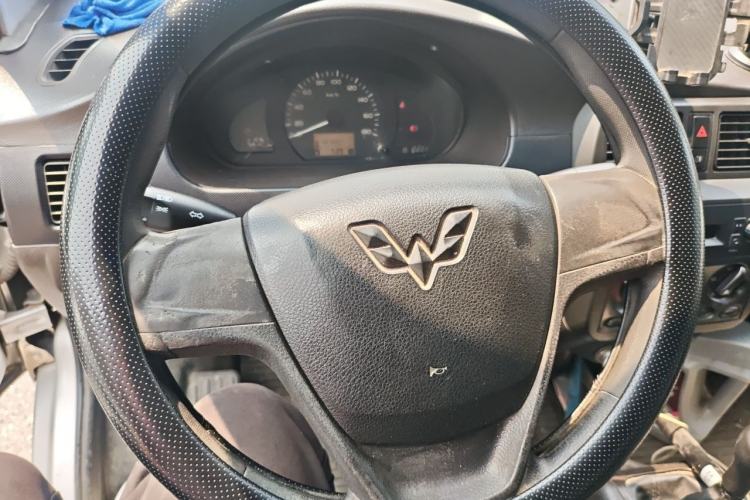 Used Wuling Rongguang 2021 1.5L Extended Basic Enclosed-Window Vehicle 2 Seats L3C Steering Wheel