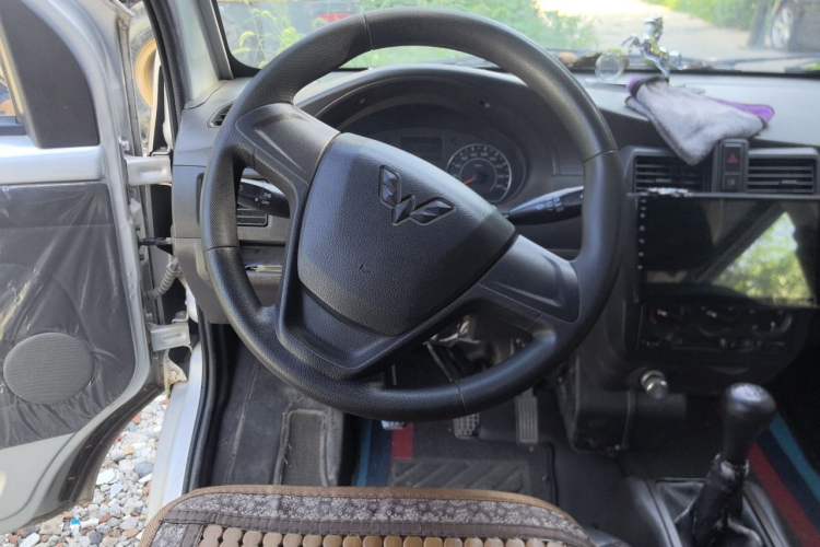 Used Wuling Rongguang 2021 1.5L Extended Basic Version L3C Steering Wheel