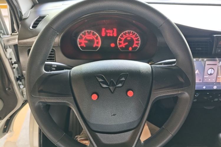 Used Wuling Rongguang 2021 1.5L Extended Standard Model Enclosed-Window Vehicle, Power-Assist Version, 2-seater LAR Steering Wheel
