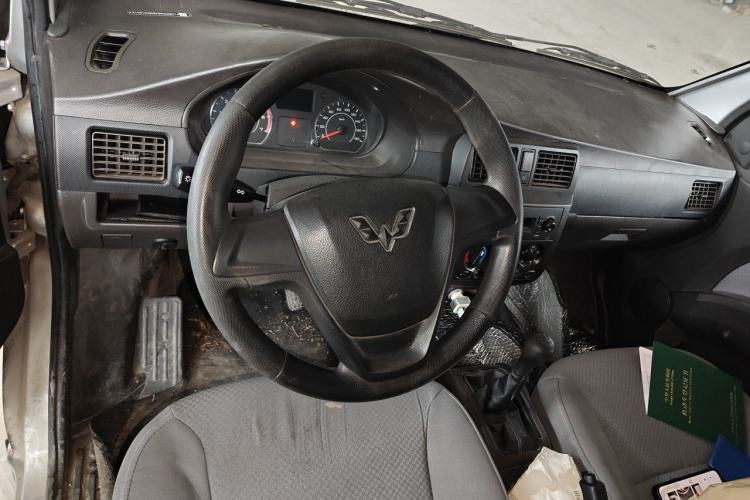 Used Wuling Rongguang 2021 1.5L Extended Basic Enclosed-Window Vehicle 2 Seats L3C Steering Wheel