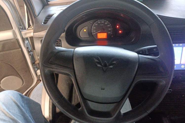 Used Wuling Rongguang 2021 1.5L Extended Basic Enclosed-Window Vehicle 2 Seats L3C Steering Wheel
