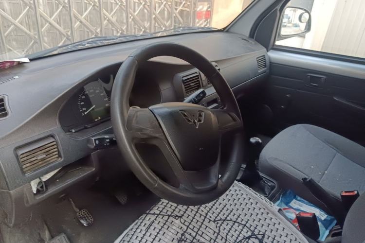 Used Wuling Rongguang 2021 1.5L Extended Basic Enclosed-Window Vehicle 2 Seats L3C Steering Wheel