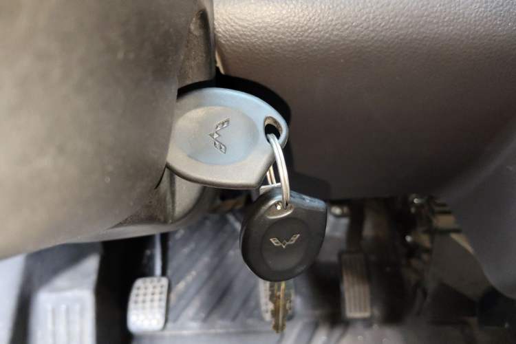 Used Wuling Rongguang 2021 1.5L Extended Standard Model Power-Assist Version LAR Vehicle Key