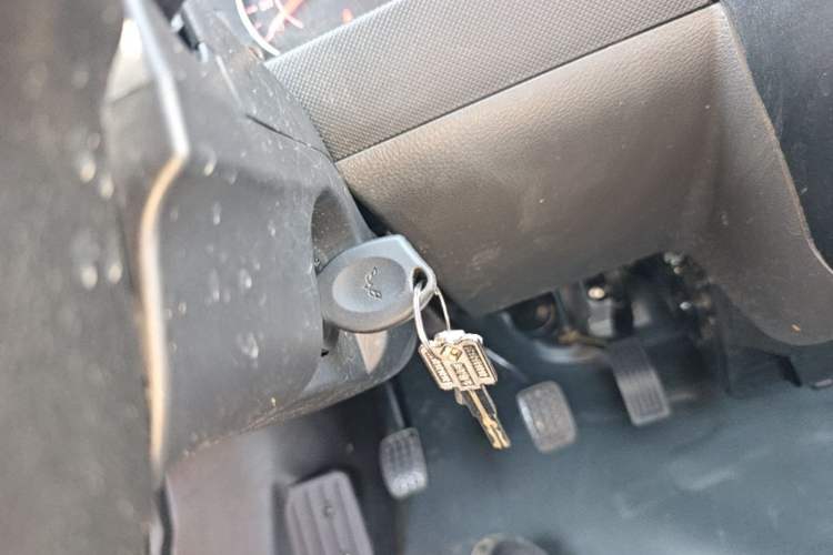 Used Wuling Rongguang 2021 1.5L Extended Basic Model LAR Vehicle Key