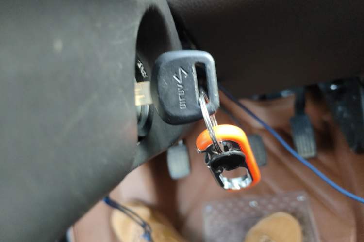 Used Wuling Rongguang 2021 1.5L Extended Basic Version L3C Vehicle Key