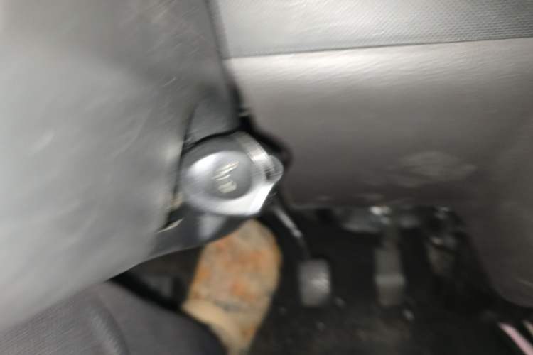 Used Wuling Rongguang 2021 1.5L Extended Basic Enclosed-Window Vehicle 2 Seats L3C Vehicle Key