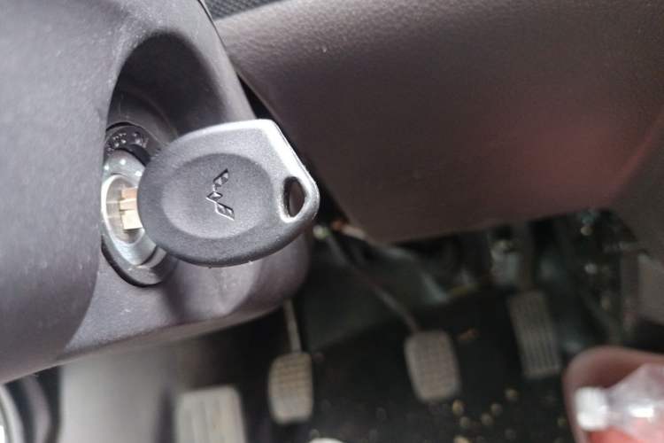 Used Wuling Rongguang 2021 1.5L Extended Basic Version L3C Vehicle Key