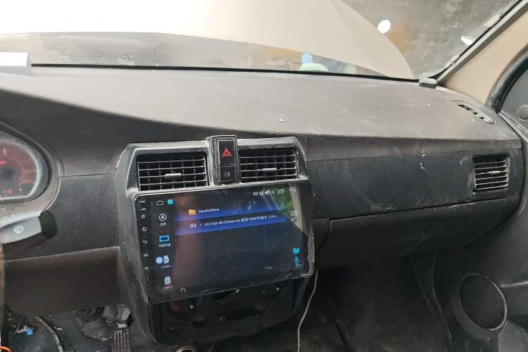Used Wuling Rongguang 2021 1.5L Extended Standard Version with Air Conditioning – L3C Audio And AC Panel