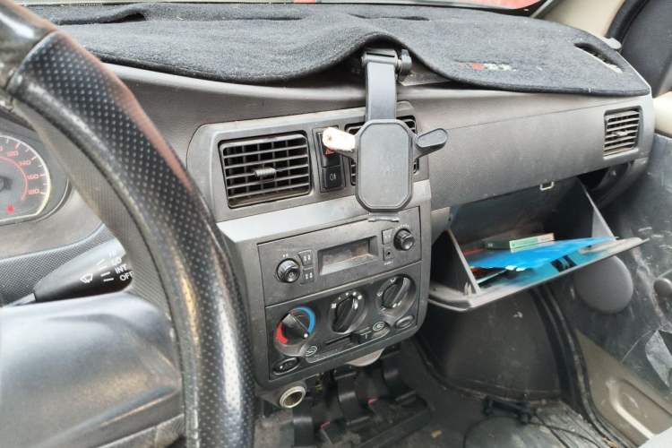 Used Wuling Rongguang 2021 1.5L Extended Basic Version L3C Audio And AC Panel