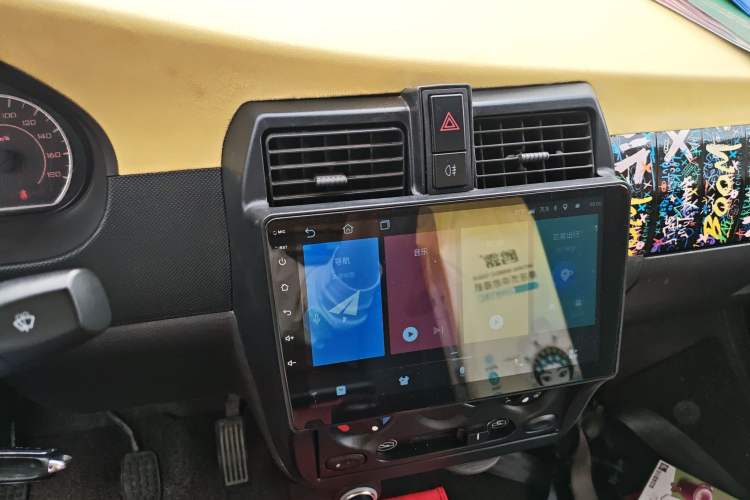 Used Wuling Rongguang 2021 1.5L Extended Standard Model Air-Conditioned Version LAR Audio And AC Panel