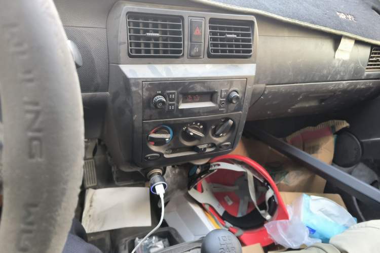 Used Wuling Rongguang 2021 1.5L Extended Basic Version L3C Audio And AC Panel