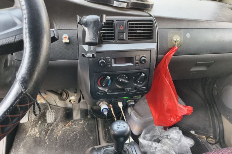 Used Wuling Rongguang 2021 1.5L Extended Basic Window-Sealed 5-Seat L3C Car Audio And AC Panel