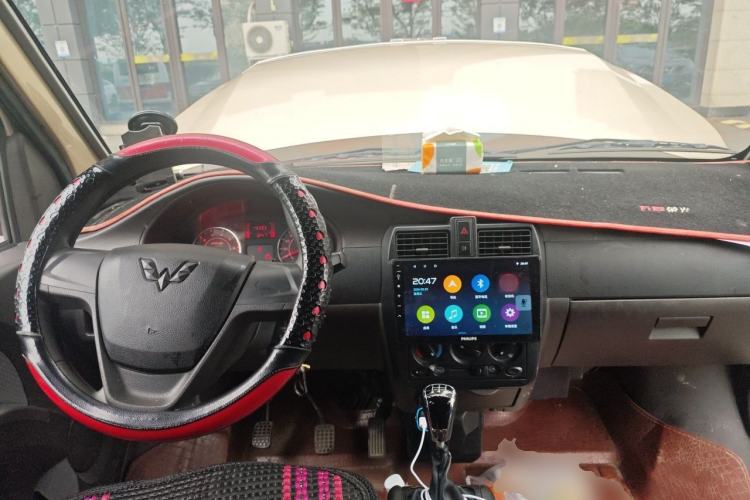 Used Wuling Rongguang 2021 1.5L Extended Standard Version with Air Conditioning – L3C Center Console
