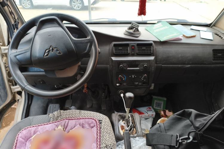 Used Wuling Rongguang 2021 1.5L Extended Basic Enclosed-Window Vehicle 2 Seats L3C Center Console