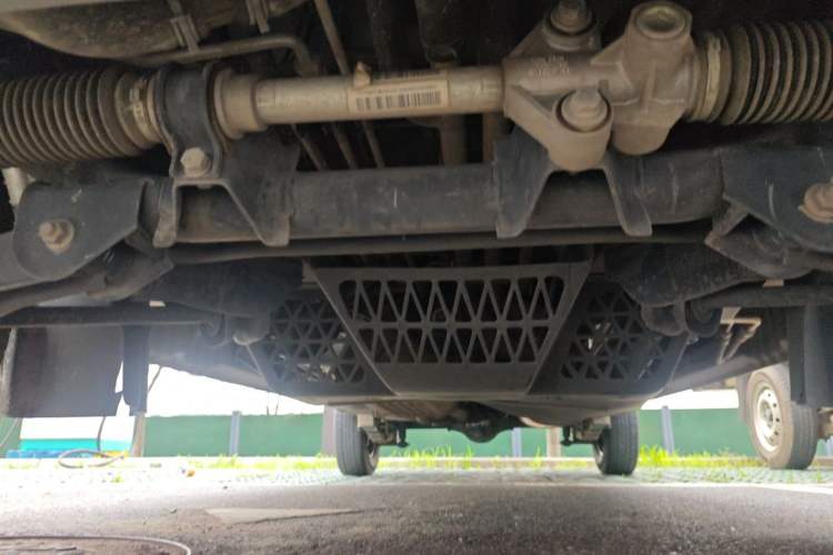 Used Wuling Rongguang 2021 1.5L Extended Standard Version with Air Conditioning – L3C Chassis Front