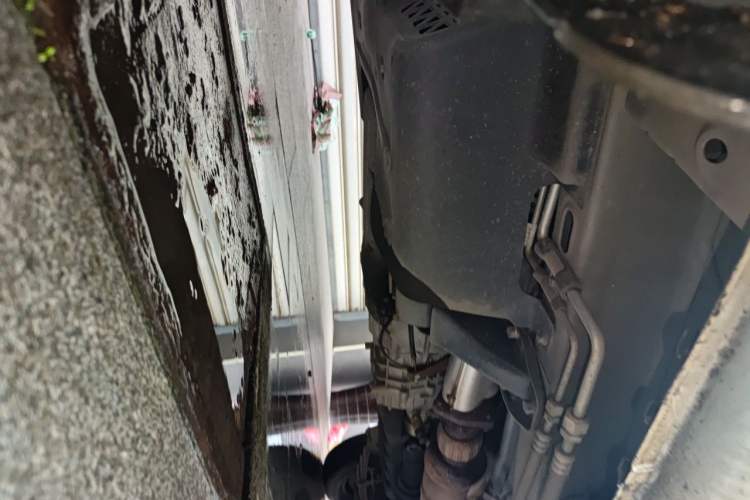 Used Wuling Rongguang 2021 1.5L Extended Standard Version with Air Conditioning – L3C Chassis Front Left