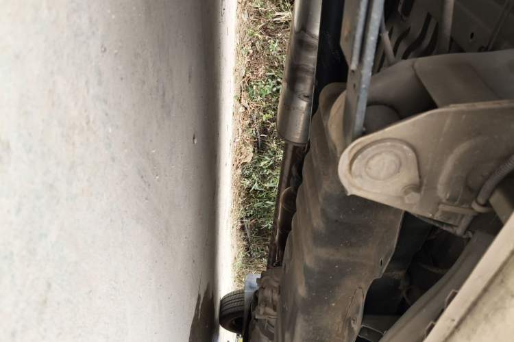 Used Wuling Rongguang 2021 1.5L Extended Basic Version L3C Chassis Front Left