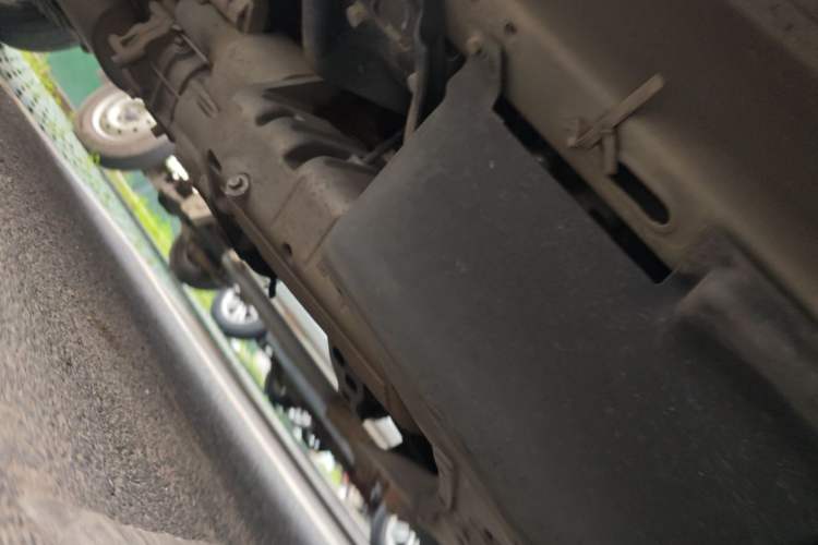 Used Wuling Rongguang 2021 1.5L Extended Standard Version with Air Conditioning – L3C Chassis Front Right