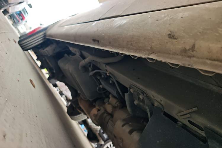 Used Wuling Rongguang 2021 1.5L Extended Standard Version with Air Conditioning – L3C Chassis Front Right