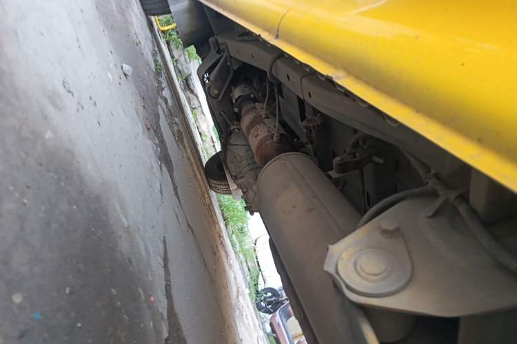 Used Wuling Rongguang 2021 1.5L Extended Standard Model Power-Assist Version LAR Chassis Rear Left
