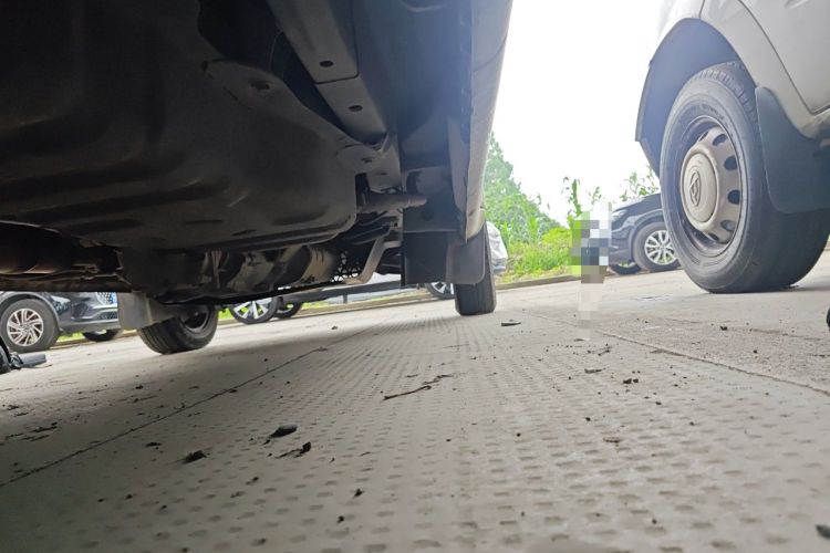 Used Wuling Rongguang 2021 1.5L Extended Standard Version with Air Conditioning – L3C Chassis Rear Right
