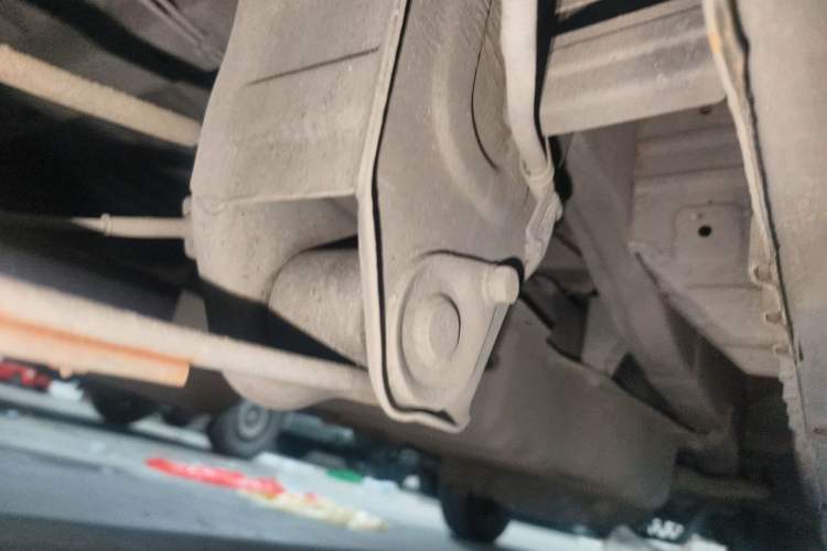 Used Wuling Rongguang 2021 1.5L Extended Basic Window-Sealed 5-Seat L3C Car Chassis Rear Right