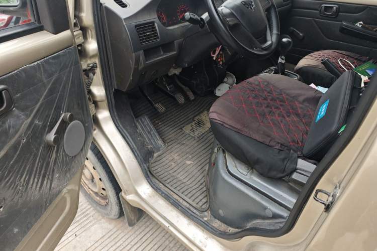 Used Wuling Rongguang 2021 1.5L Extended Basic Version L3C Driver Seat