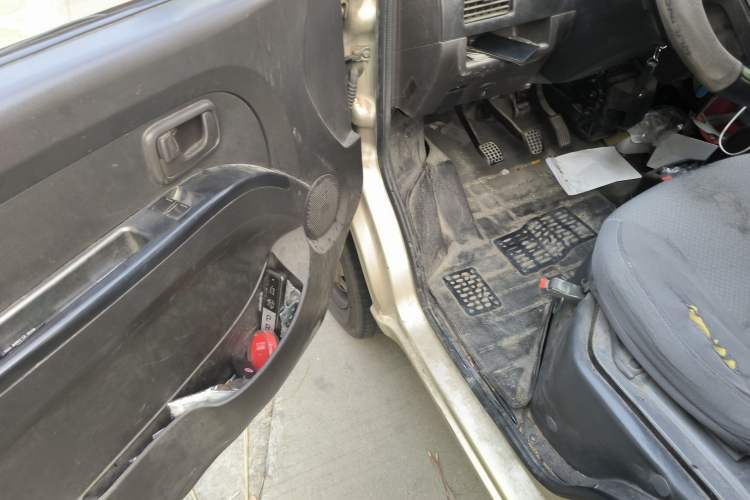 Used Wuling Rongguang 2021 1.5L Extended Basic Version L3C Driver Seat