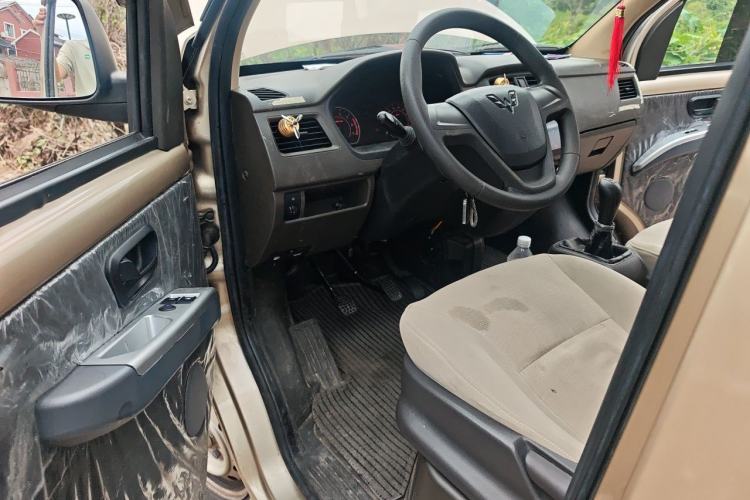 Used Wuling Rongguang 2021 1.2L S Standard Model with Air Conditioning 7-Seater LSI Driver Seat