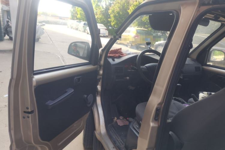Used Wuling Rongguang 2021 1.5L Extended Basic Version L3C Driver Seat
