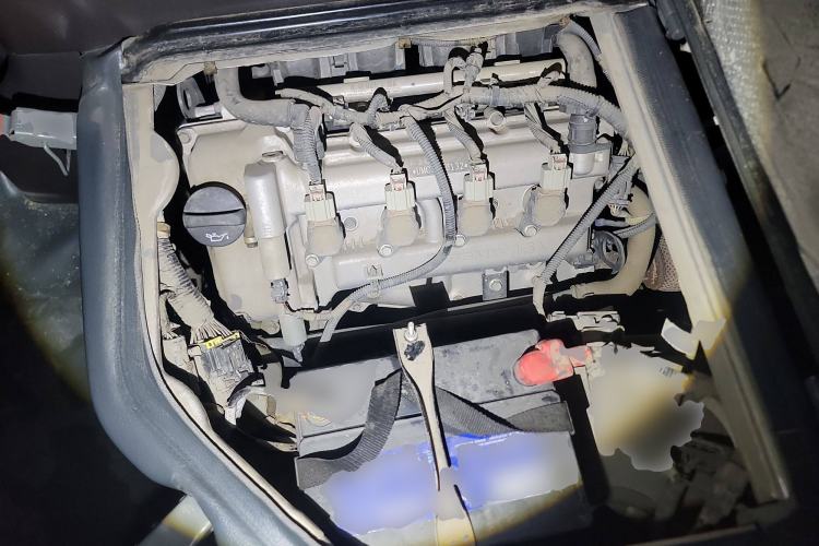 Used Wuling Rongguang 2021 1.5L Extended Basic Enclosed-Window Vehicle 2 Seats L3C Engine Bay