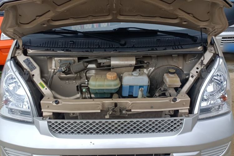 Used Wuling Rongguang 2021 1.5L Extended Standard Version with Air Conditioning – L3C Engine Bay