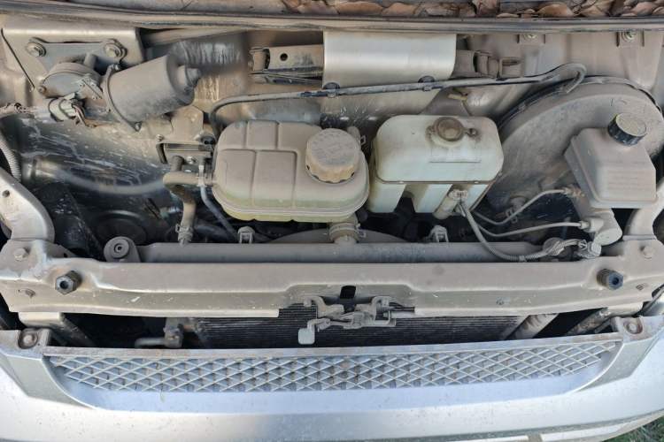 Used Wuling Rongguang 2021 1.5L Extended Standard Version with Air Conditioning – L3C Engine Bay