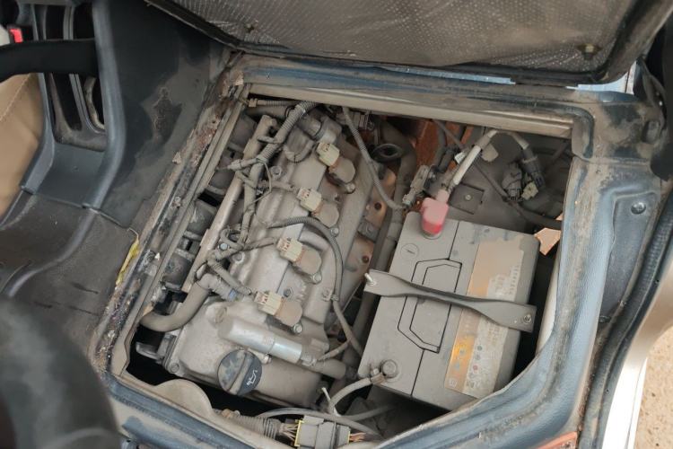 Used Wuling Rongguang 2021 1.5L Extended Basic Version L3C Engine Bay