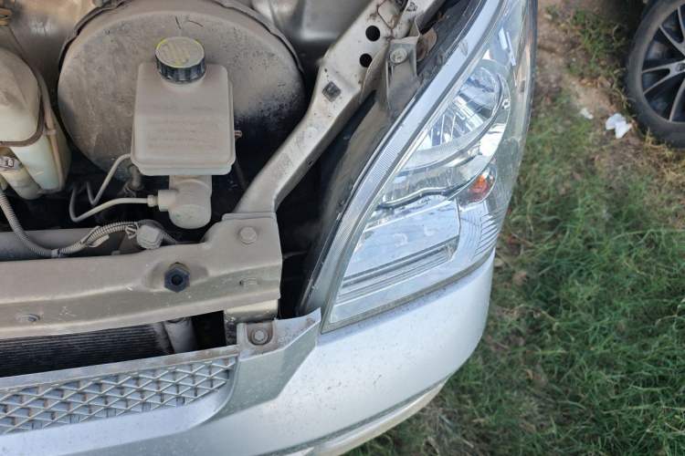 Used Wuling Rongguang 2021 1.5L Extended Standard Version with Air Conditioning – L3C Engine Bay Left