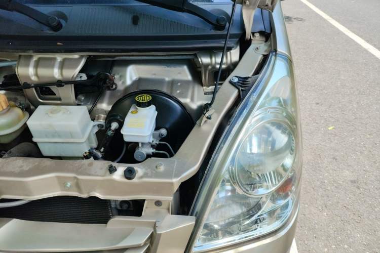 Used Wuling Rongguang 2021 1.2L S Base 7-Seater LSI Engine Bay Left