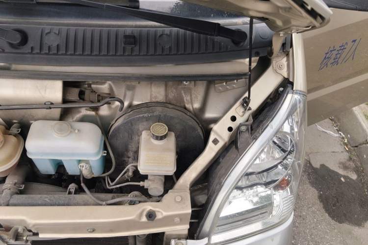 Used Wuling Rongguang 2021 1.5L Extended Basic Version L3C Engine Bay Left