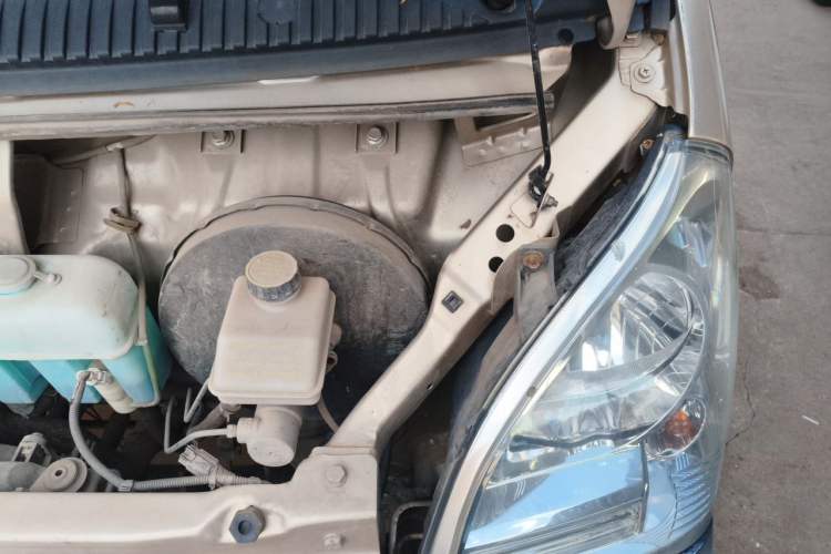 Used Wuling Rongguang 2021 1.5L Extended Basic Enclosed-Window Vehicle 2 Seats L3C Engine Bay Left