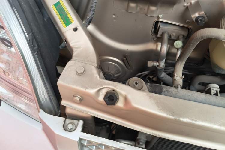 Used Wuling Rongguang 2021 1.5L Extended Basic Version L3C Engine Bay Right