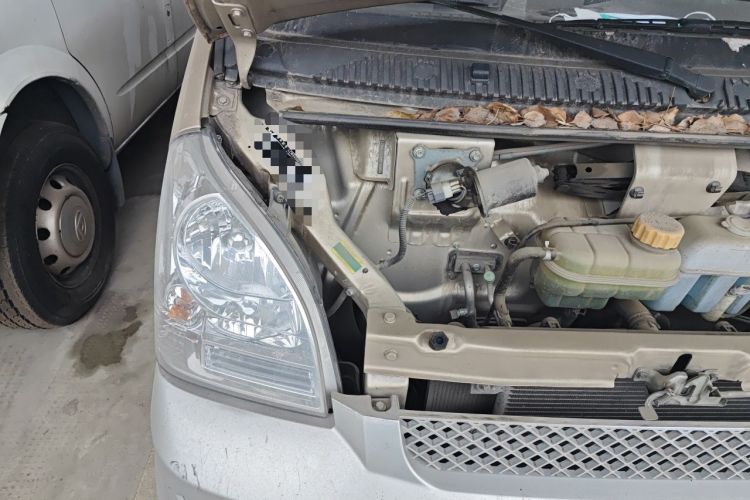 Used Wuling Rongguang 2021 1.5L Extended Standard Version with Air Conditioning – L3C Engine Bay Right