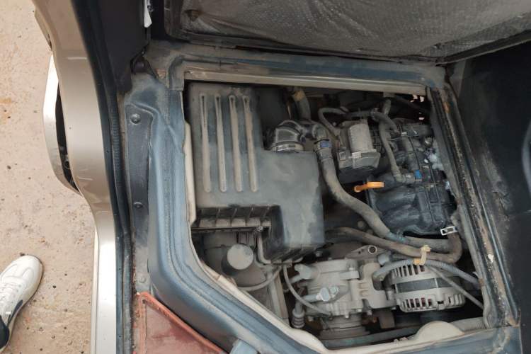 Used Wuling Rongguang 2021 1.5L Extended Basic Version L3C Engine Bay Right