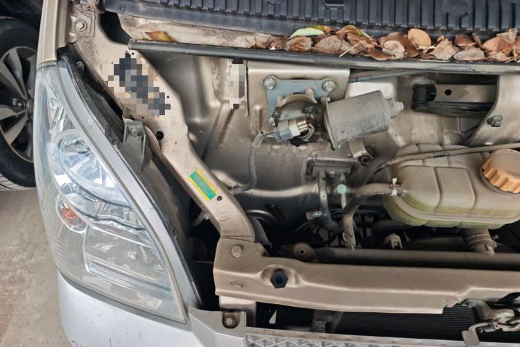 Used Wuling Rongguang 2021 1.5L Extended Standard Version with Air Conditioning – L3C Engine Bay Right