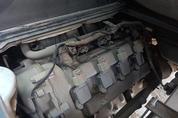 Used Wuling Rongguang 2021 1.5L Extended Standard Model Power-Assist Version LAR Engine Bay