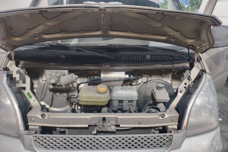 Used Wuling Rongguang 2021 1.5L Extended Basic Window-Sealed 5-Seat L3C Car Engine Bay
