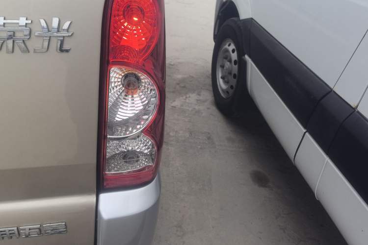 Used Wuling Rongguang 2021 1.5L Extended Standard Version with Air Conditioning – L3C Exterior 6