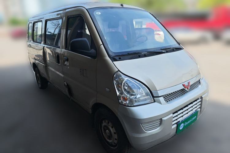 Used Wuling Rongguang 2021 1.5L Extended Standard Version with Air Conditioning – L3C Front Right 45 Deg